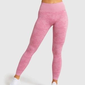 Gymshark Camo Seamless Leggings in Blush Pink